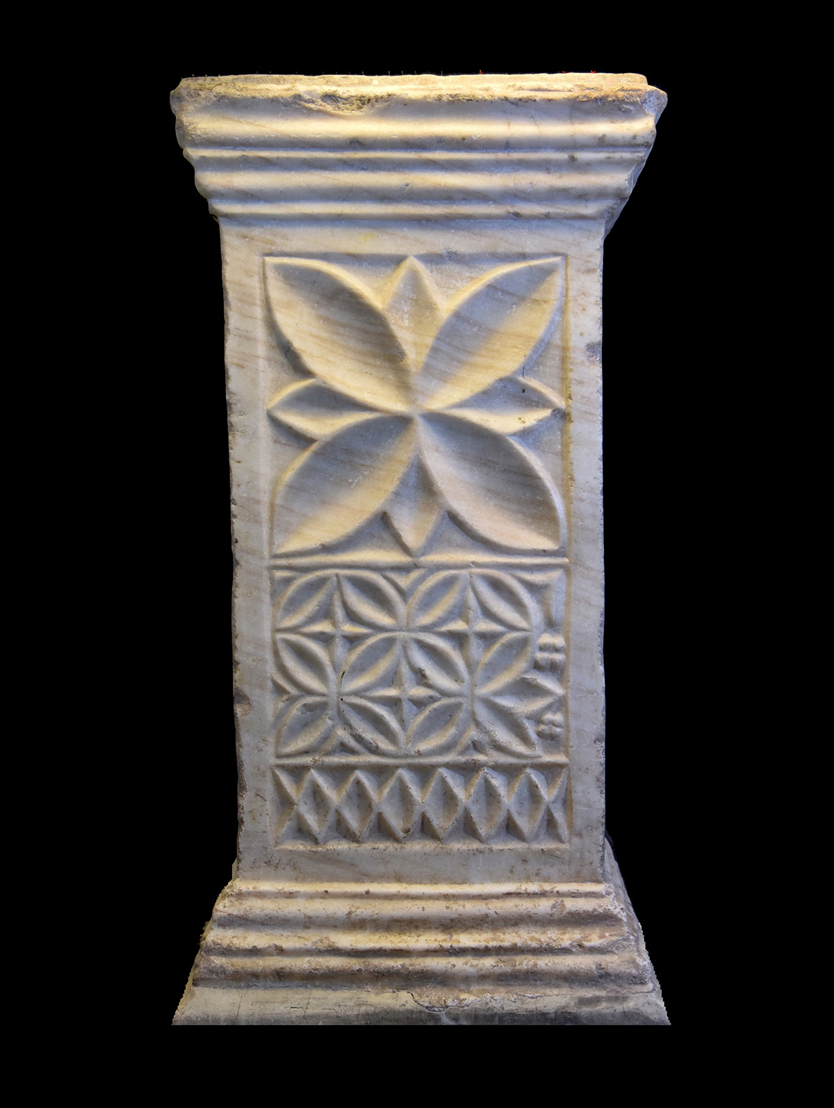 Pie de altar