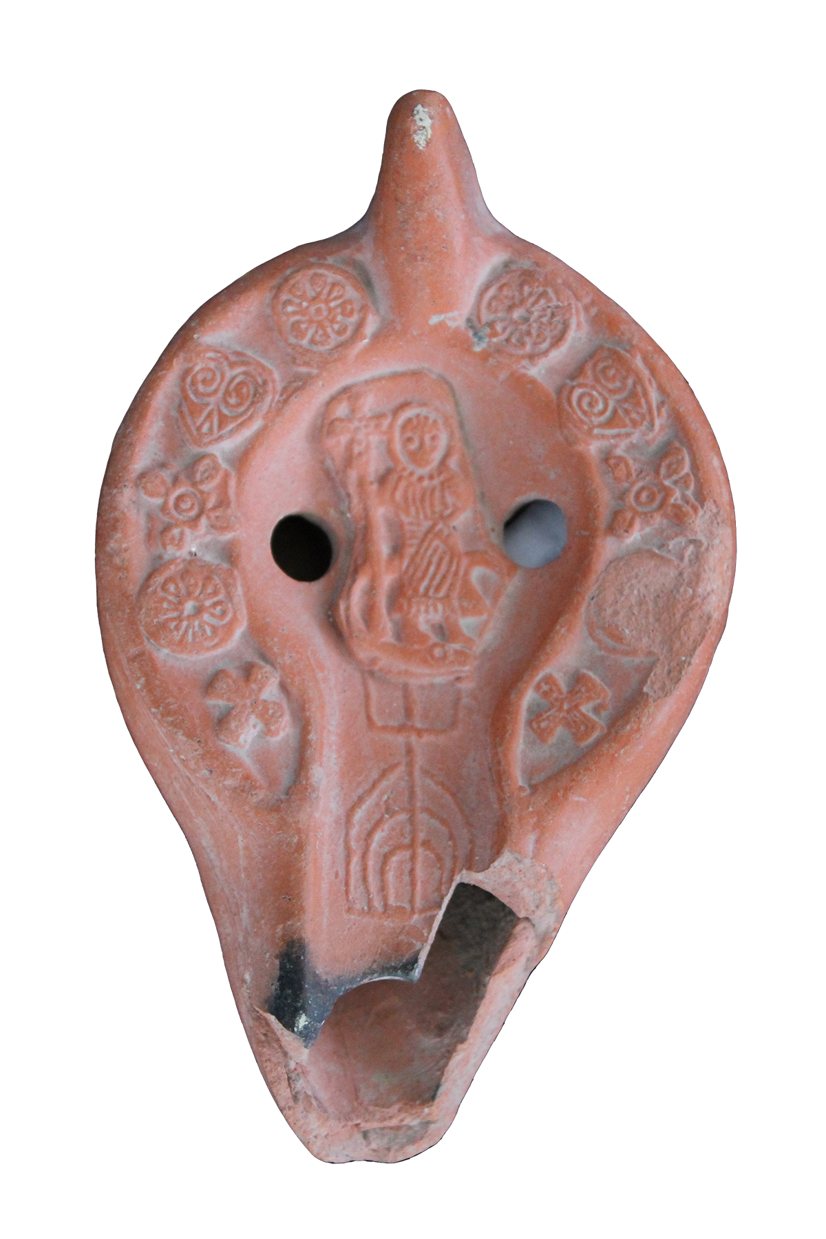 Lámpara con Cristo pisando la serpiente y la Menora (Foto: Musée national de Carthage)